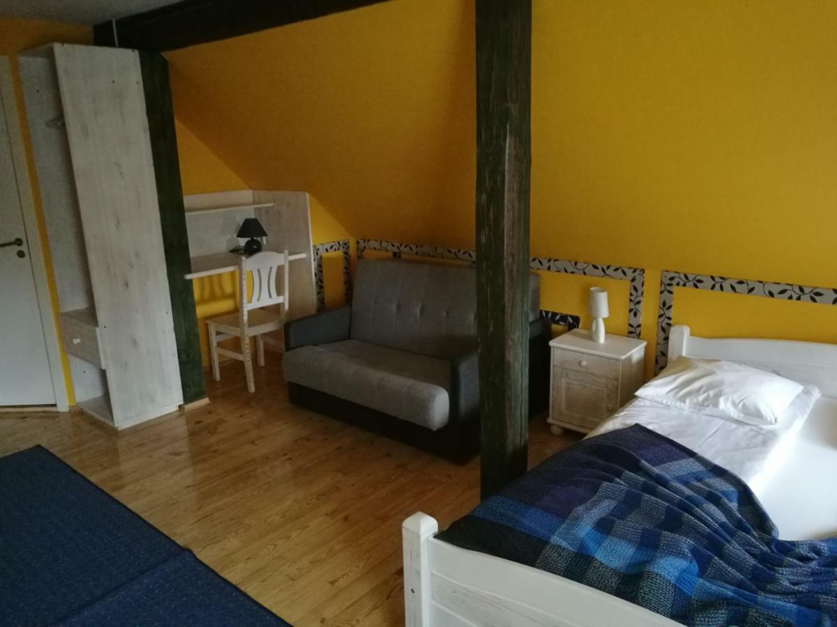 Bebru Pirts Hotel Vecbebri Eksteriør billede